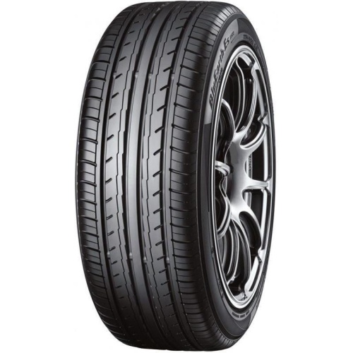 Yokohama BluEarth-Es ES32 215/55 R17 94V